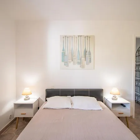 Maison Vecchio 6p Casa de Férias *